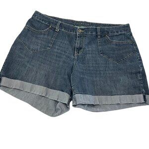 Sonoma Cuffed Denim Jean Shorts, Woman Size 18W pockets